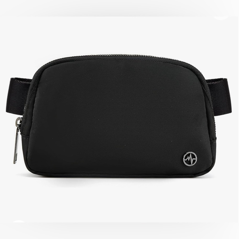 Black belt bag